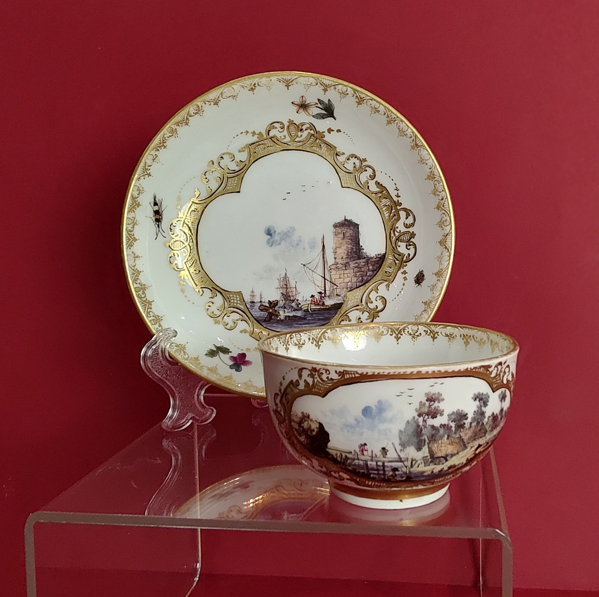 Meissen - 18th Century - Tea Bowl And Saucer Decorated With Lively Port Scenes-photo-2