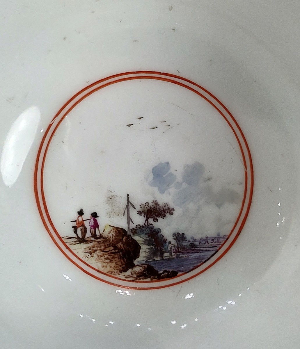 Meissen - 18th Century - Tea Bowl And Saucer Decorated With Lively Port Scenes-photo-5
