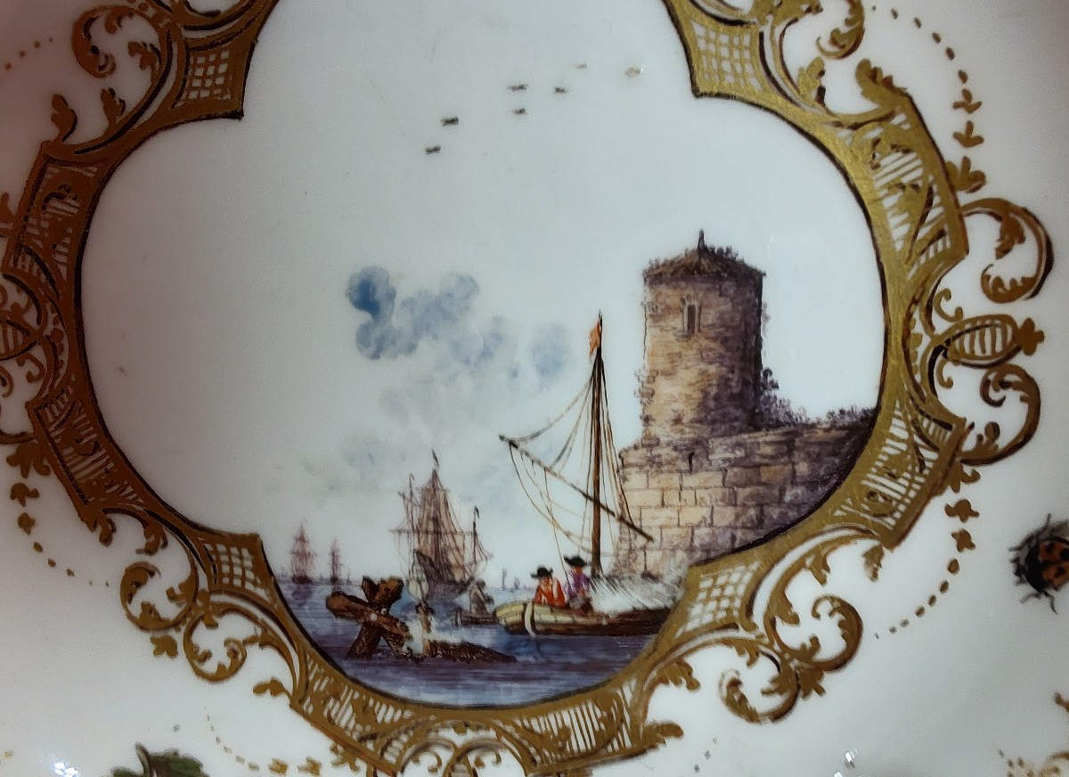 Meissen - 18th Century - Tea Bowl And Saucer Decorated With Lively Port Scenes-photo-6