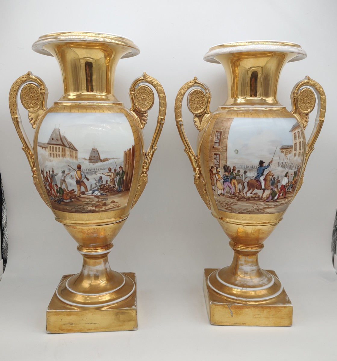 Paris - First Half Of The 19th Century - Pair Of Seditious Vases With Revolutionary Decorations