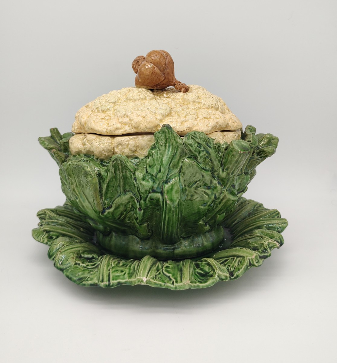 Terrine trompe l'oeil à décor de choux-fleur.-photo-2