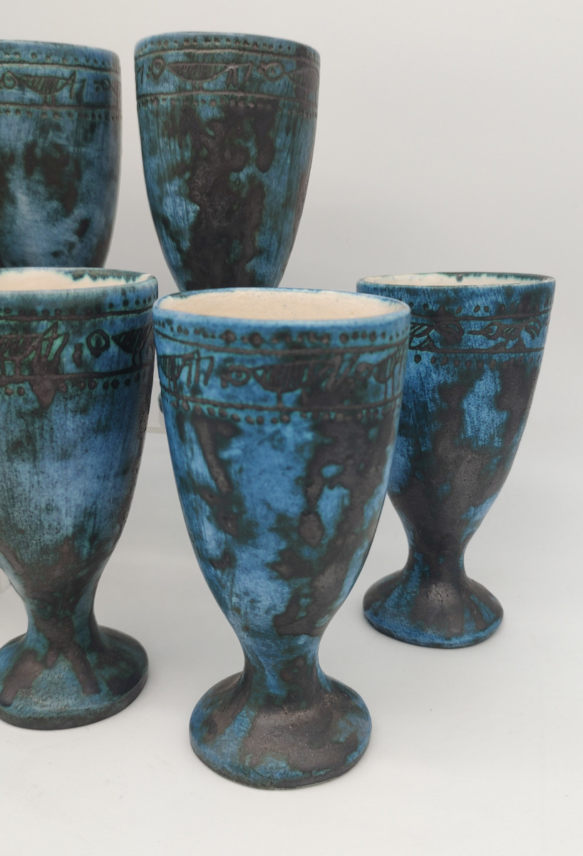 Jacques Blin (1920-1996) - Verseuse Couverte Avec Six Mazagrans à Décor Gravé d'Oiseaux.-photo-3