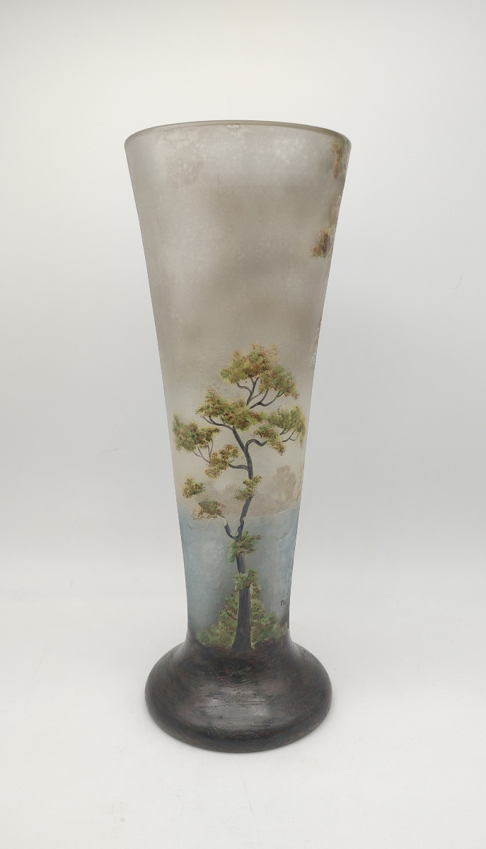 Muller frères - Luneville - Haut vase à décor de scène lacustre.-photo-3