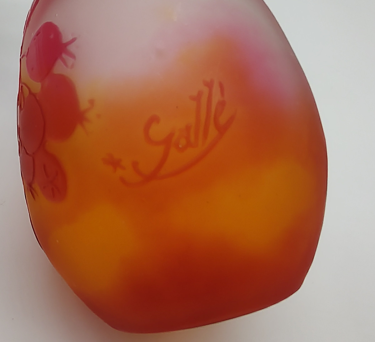 Etablissements Gallé (1904 - 1936) - Soliflore à décor d'ampélopsis (sorte de vigne vierge)-photo-3