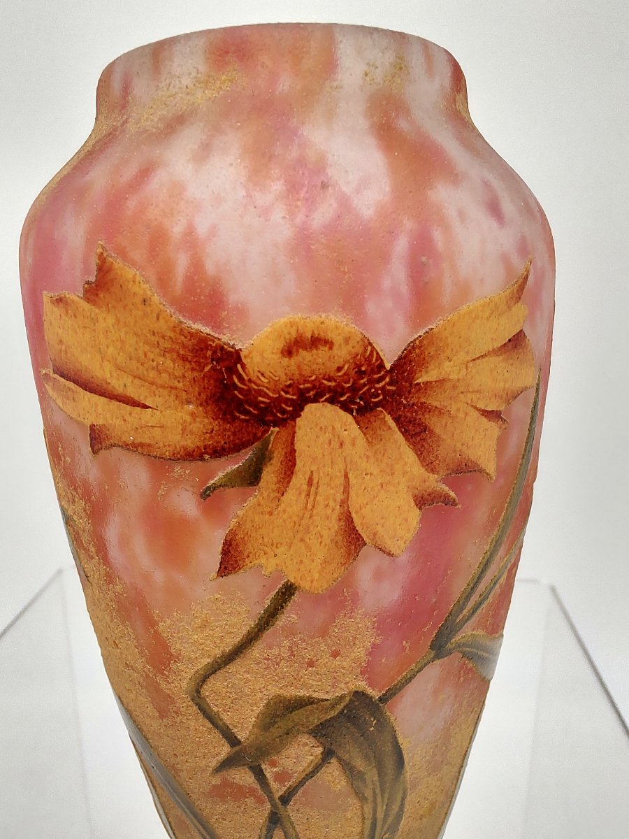 Daum Nancy - Circa 1906 - Vase à décor de fleurs sauvages jaunes .-photo-4