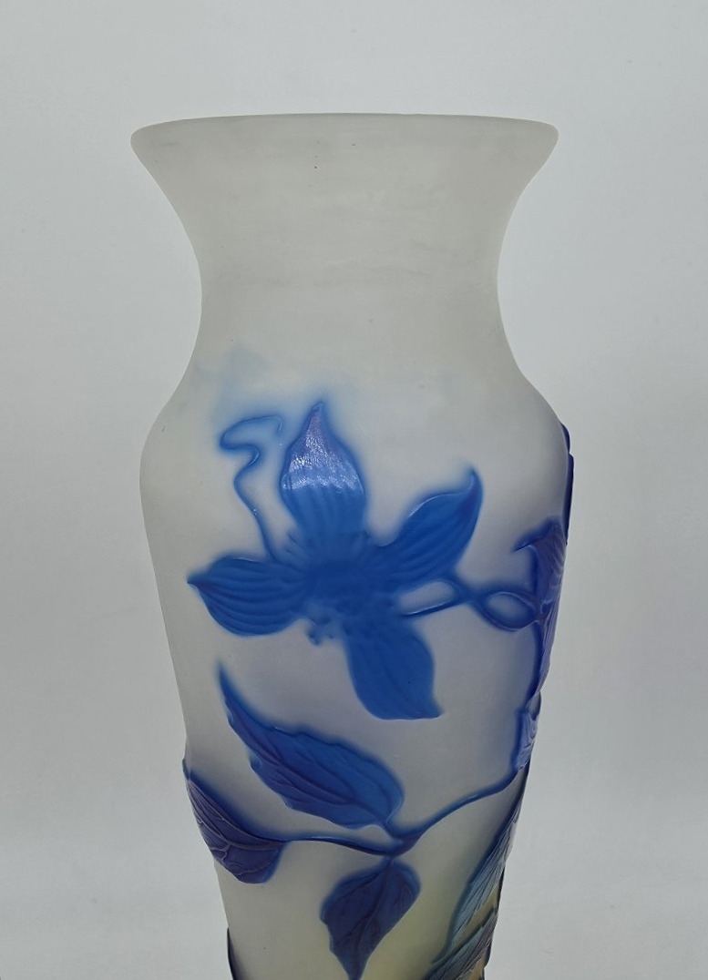 Etablissements Gallé (1904–1936) - Vase Decorated With Blue Clematis.-photo-2