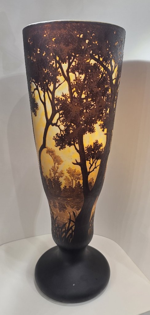 Daum Nancy - Important vase à décor de paysage lacustre.-photo-4