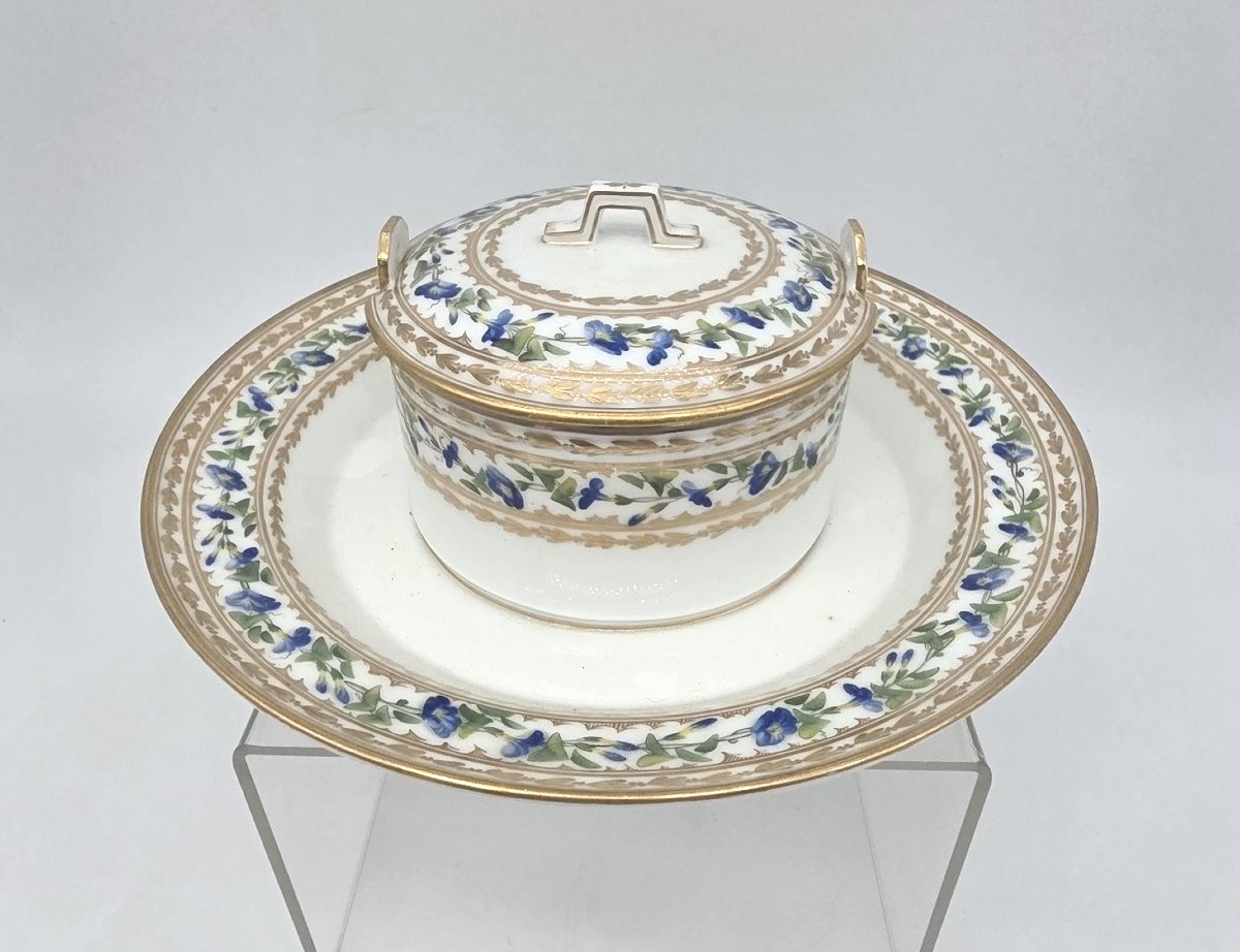 Manufacture du Comte de Provence - XVIIIe siècle - Beurrier à décor de barbeaux