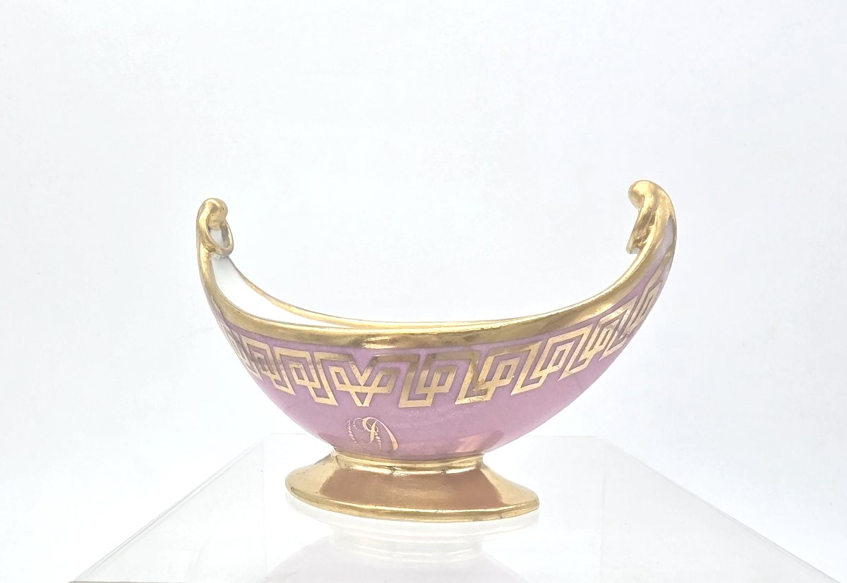 Atelier Halley - Période Empire - Saleron à fond rose de forme navette-photo-1