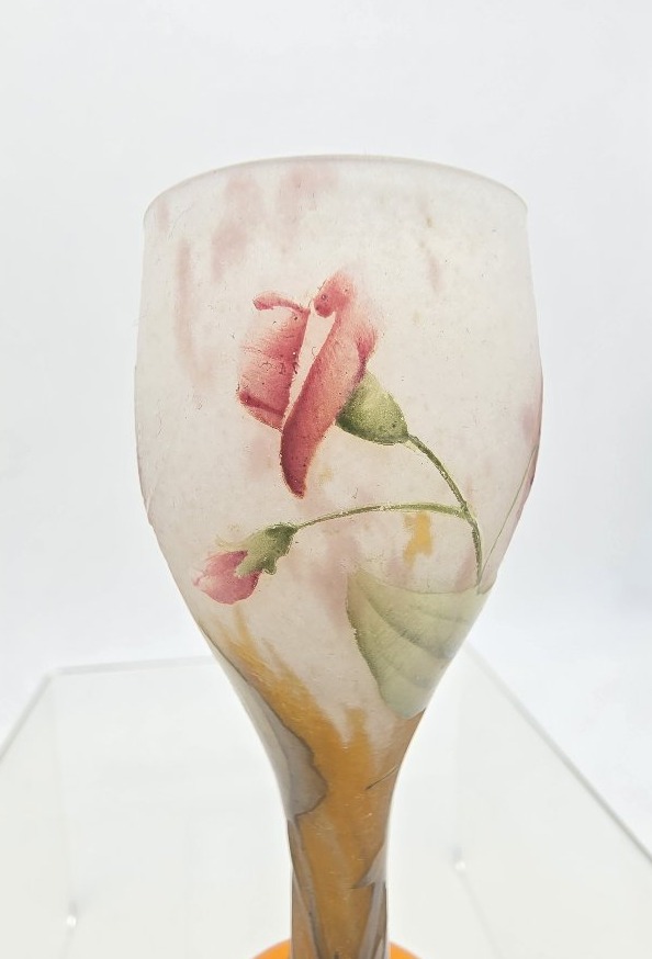 Daum Nancy - Vase miniature à décor de fleurs.-photo-4