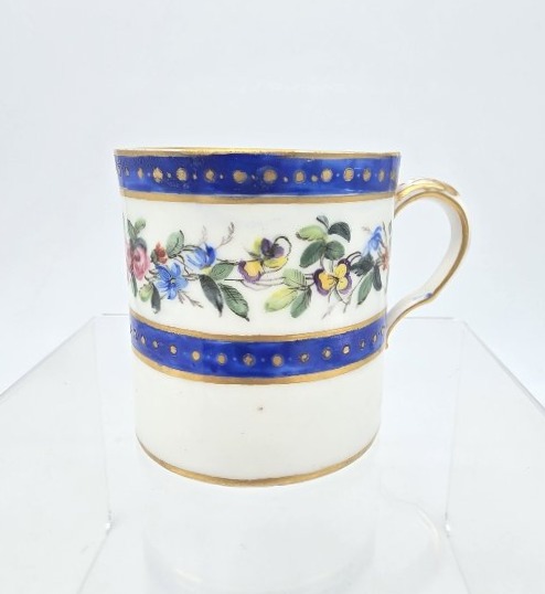 Manufacture de Sèvres - Première République française - Tasse et sa soucoupe -photo-1