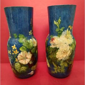 Montigny Sur Loing - Eugène Louis Schopin - Une Paire De Vase à Décor Floral Sur Fond Bleu. 