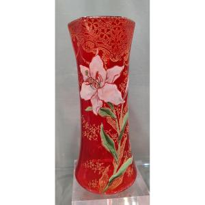 Legras - "toul" Shaped Vase With Red Background And Enamelled Decor Of A Lily Surrounded By Gold Floral Motif