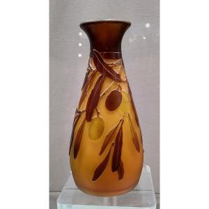 Etablissements Gallé - Vase Decorated With Green And Black Olives And Their Foliage.