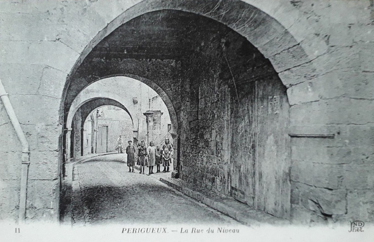 Alfred Hoën (1868-1954) Rue Du Niveau, Périgueux-photo-1