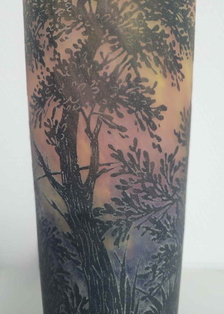 Vase rouleau DAUM Nancy à  décor d'arbres -photo-3
