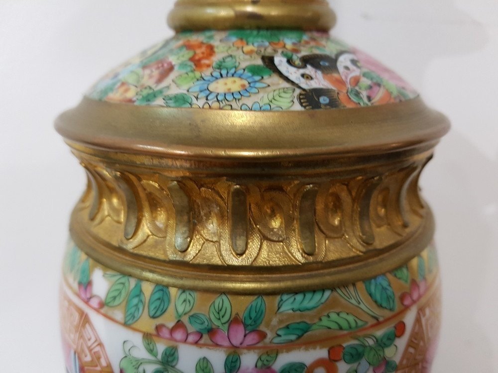 19th Century Oil Lamp In Canton Porcelain-photo-1