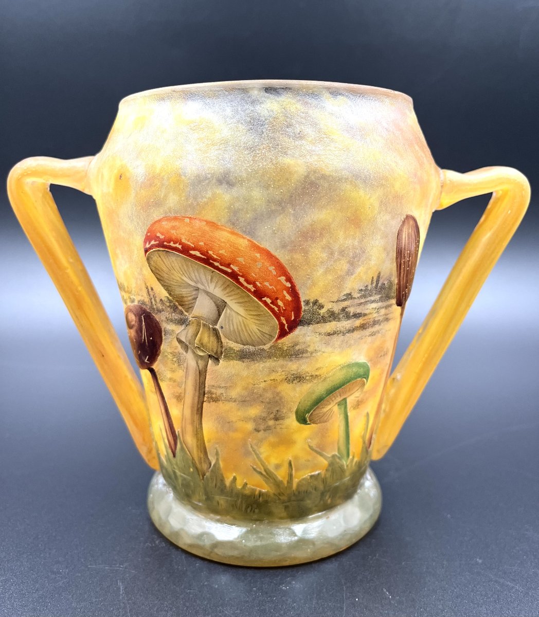 Daum Nancy – Mushroom Vase, Ca. 1907