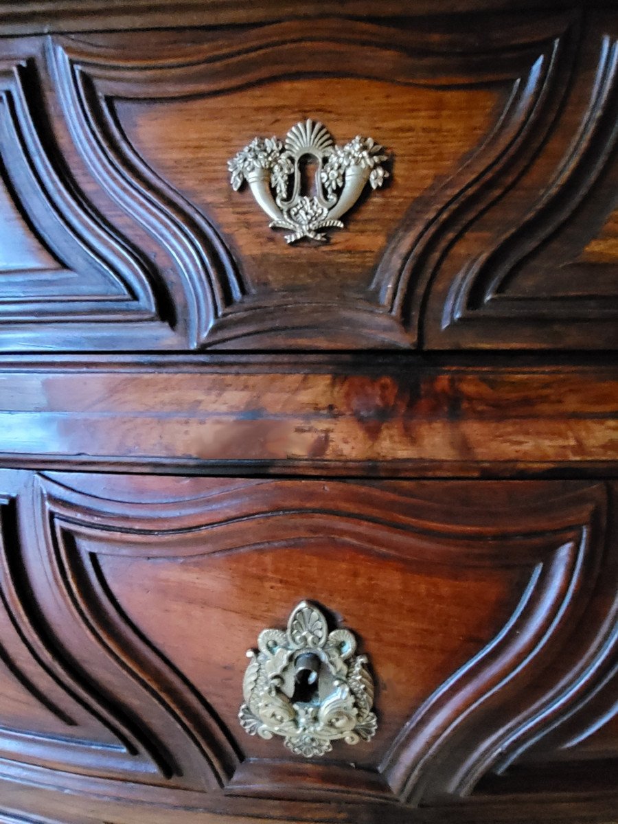 Eighteenth Century Curved Scribanne Commode-photo-2
