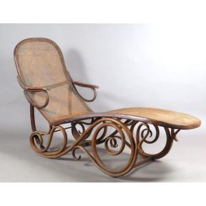 Chaise Longue Attributed To Thonet