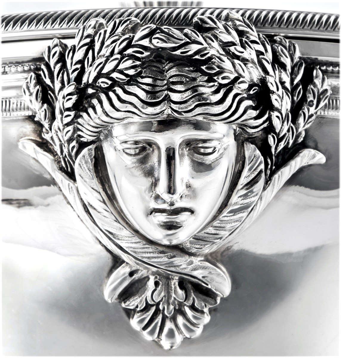 PUIFORCAT : Soupière en Argent massif de St. Empire décor MASCARONS-photo-2