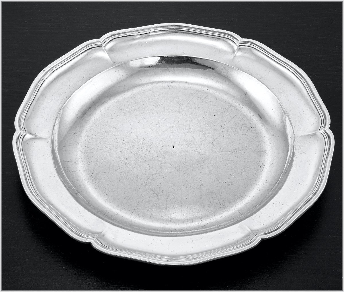 Bazille : Rare 18th Century Large Round Dish / Platter In Sterling Silver - Montpellier 1773-photo-2