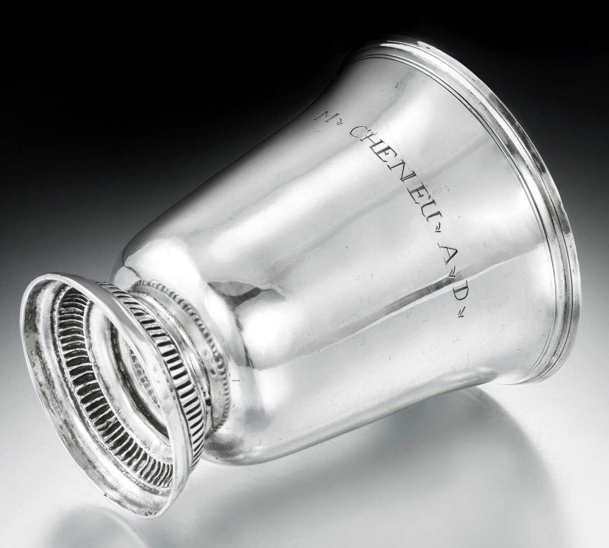 JOUETTE : Grande Timbale tulipe en Argent massif - Champagne, SAINTE-MENEHOULD 1764-66-photo-3