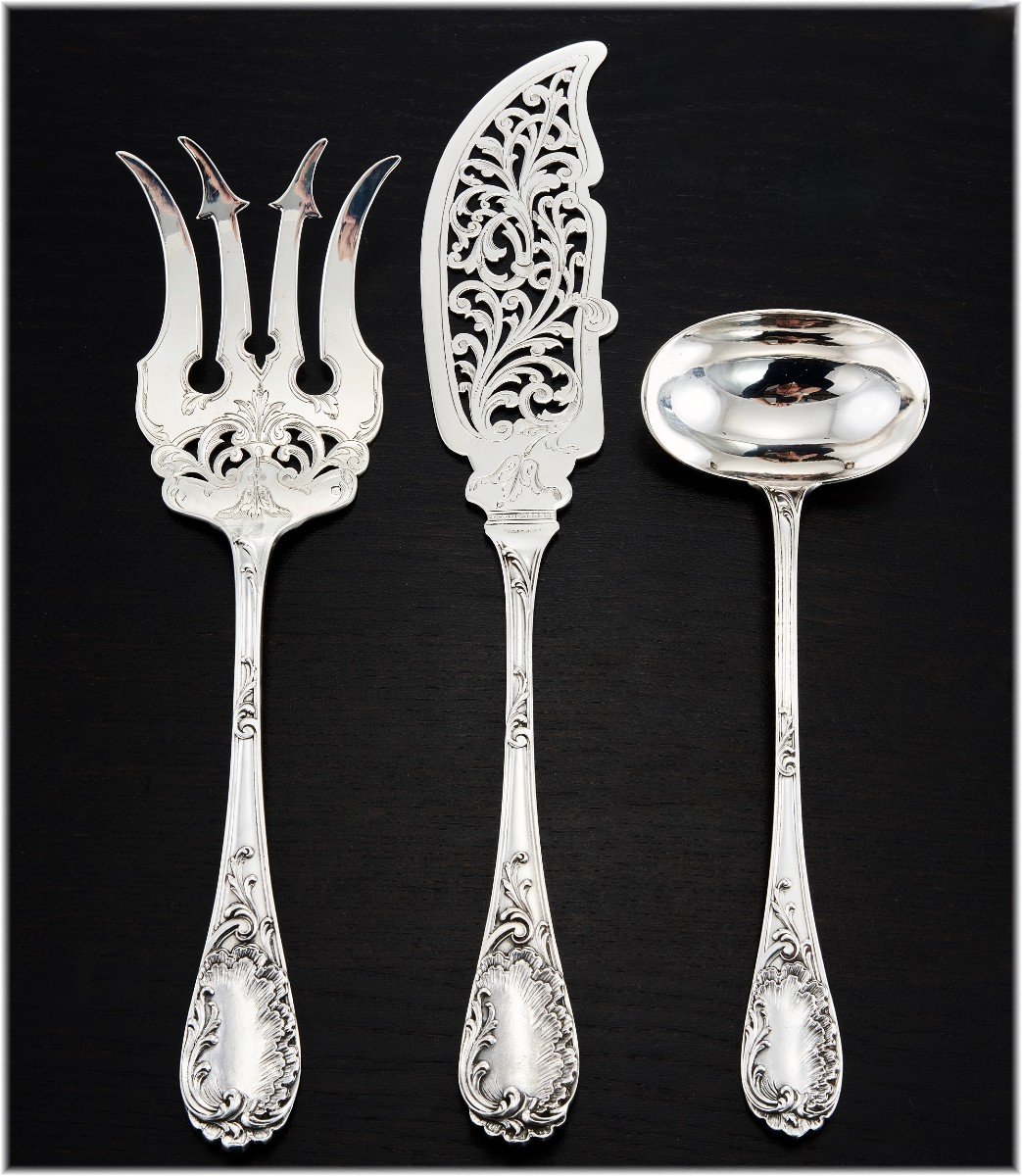 Puiforcat : Antique French Sterling Silver Fish Serving Set With Sauce Spoon - Louis XV Pattern-photo-3