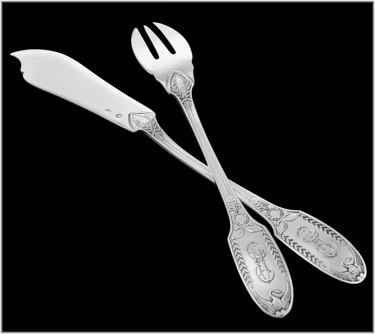 Puiforcat :  Empire Style Sterling Silver Fish Flatware Set For 12, Swan Pattern-photo-4