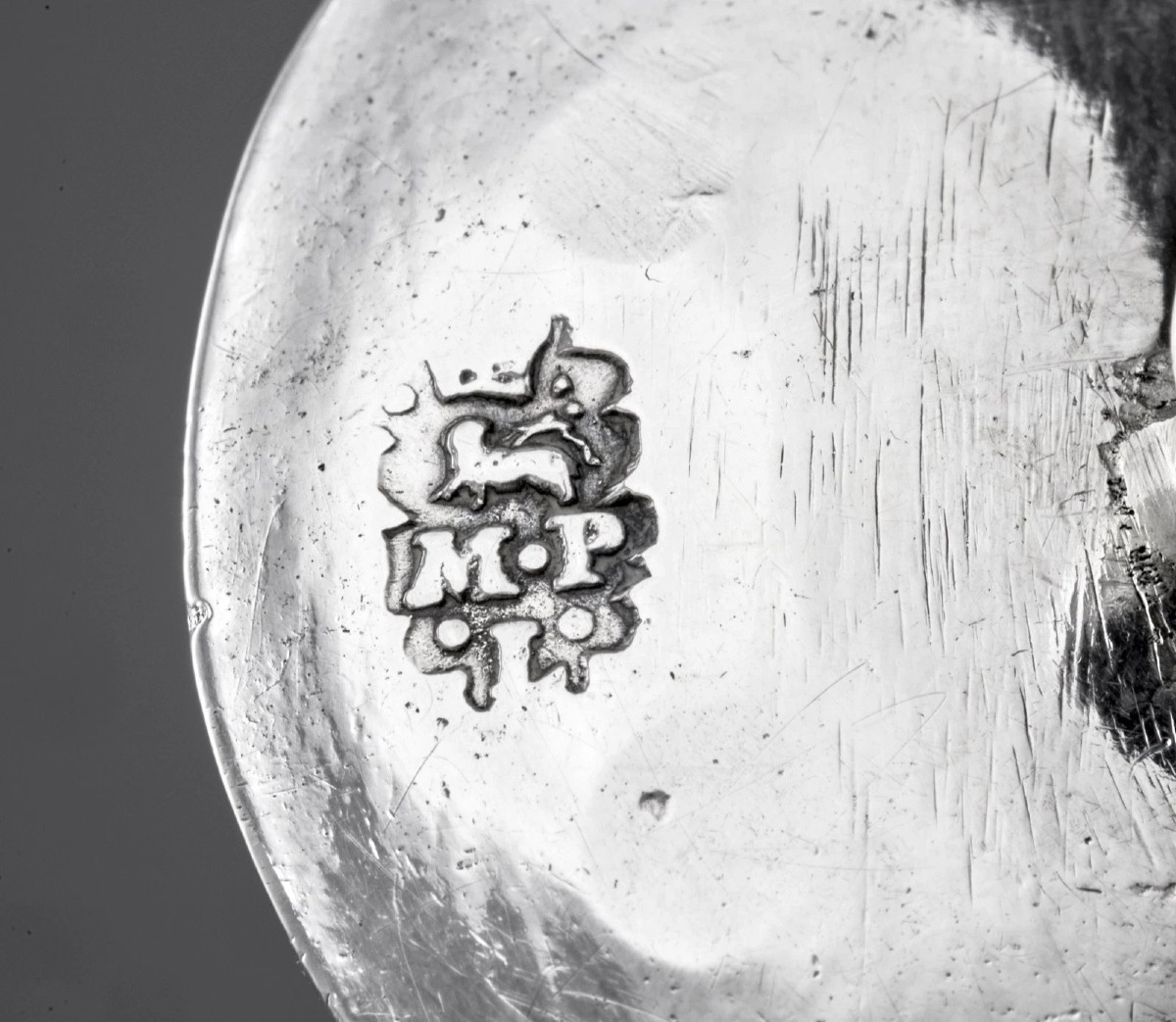 LAMOUREUX : Rare Taste-vin en Argent massif ROUEN 1777 "La Fidélité Me Conduit"-photo-2