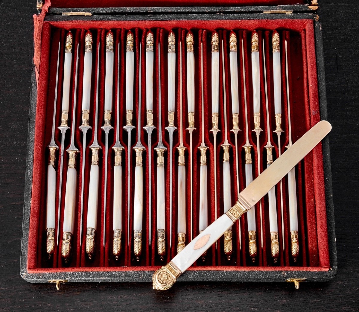  Mericant: 14pc Mother-of-pearl Knife Set, Solid Silver Vermeil, Gold, Charles X Era