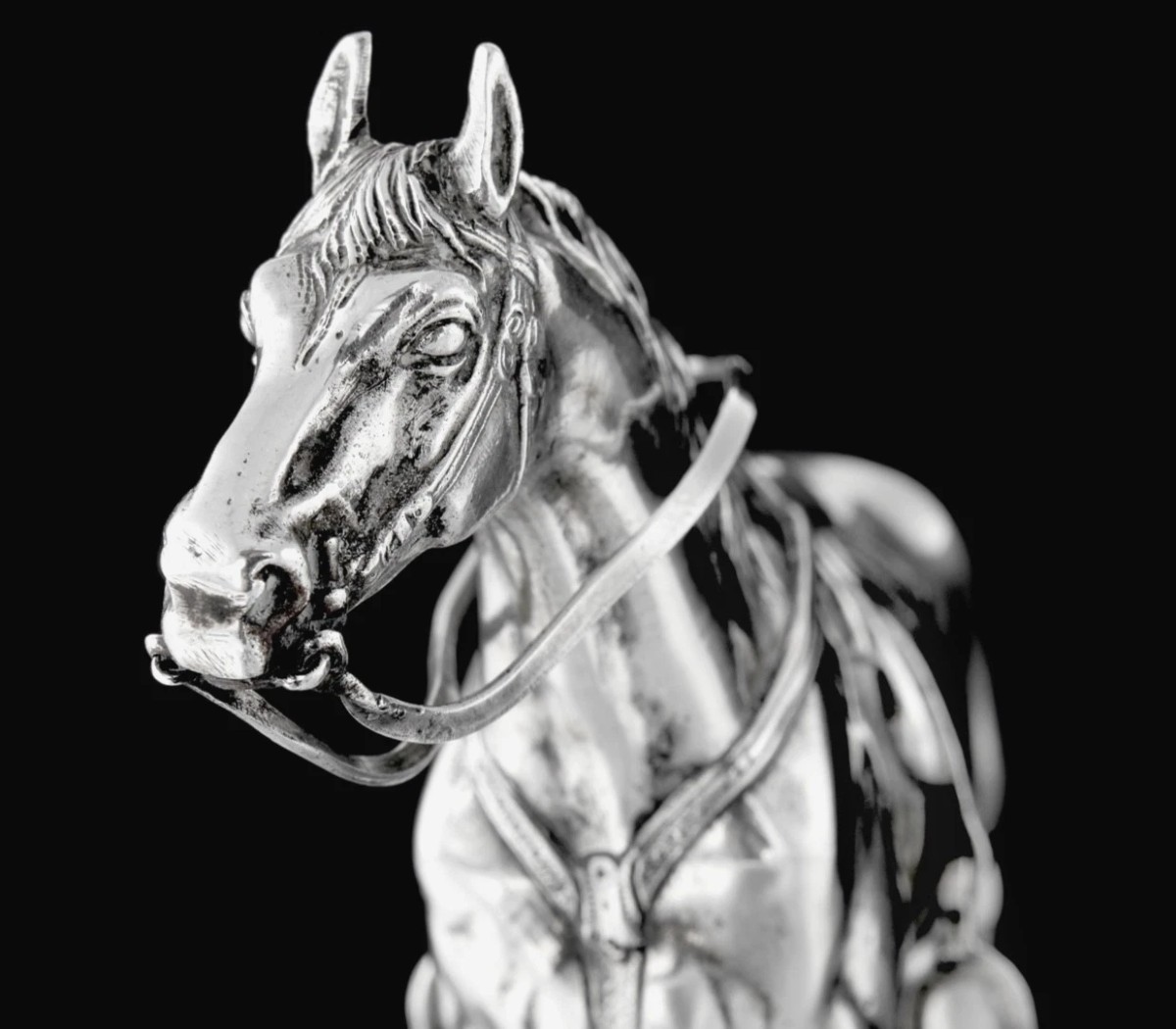 Sculpture / Statue en Argent massif Cheval Sellé-photo-1