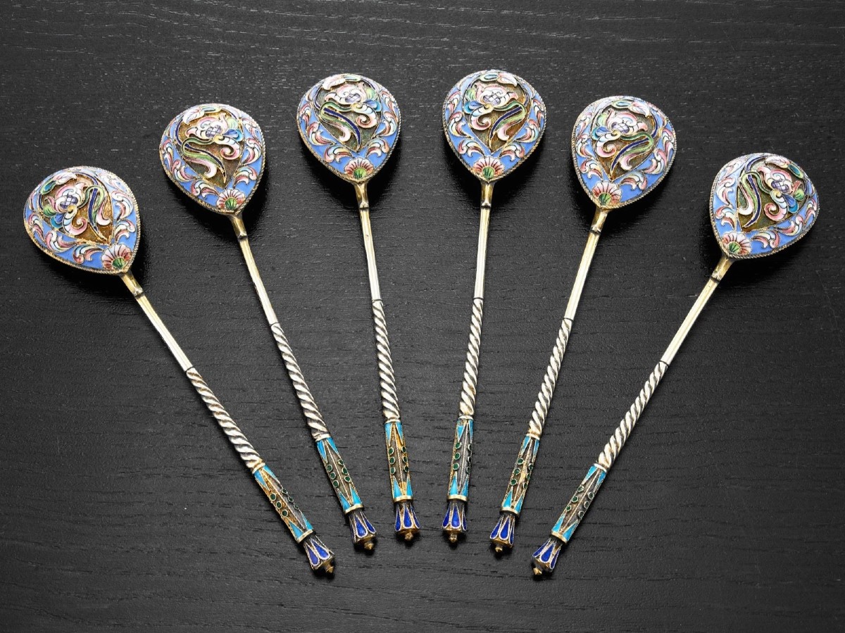 Dimitri Nikolaiev: Russian Set Of 6 Solid Silver, Vermeil And Enamelled Spoons Moscow 1908-photo-2