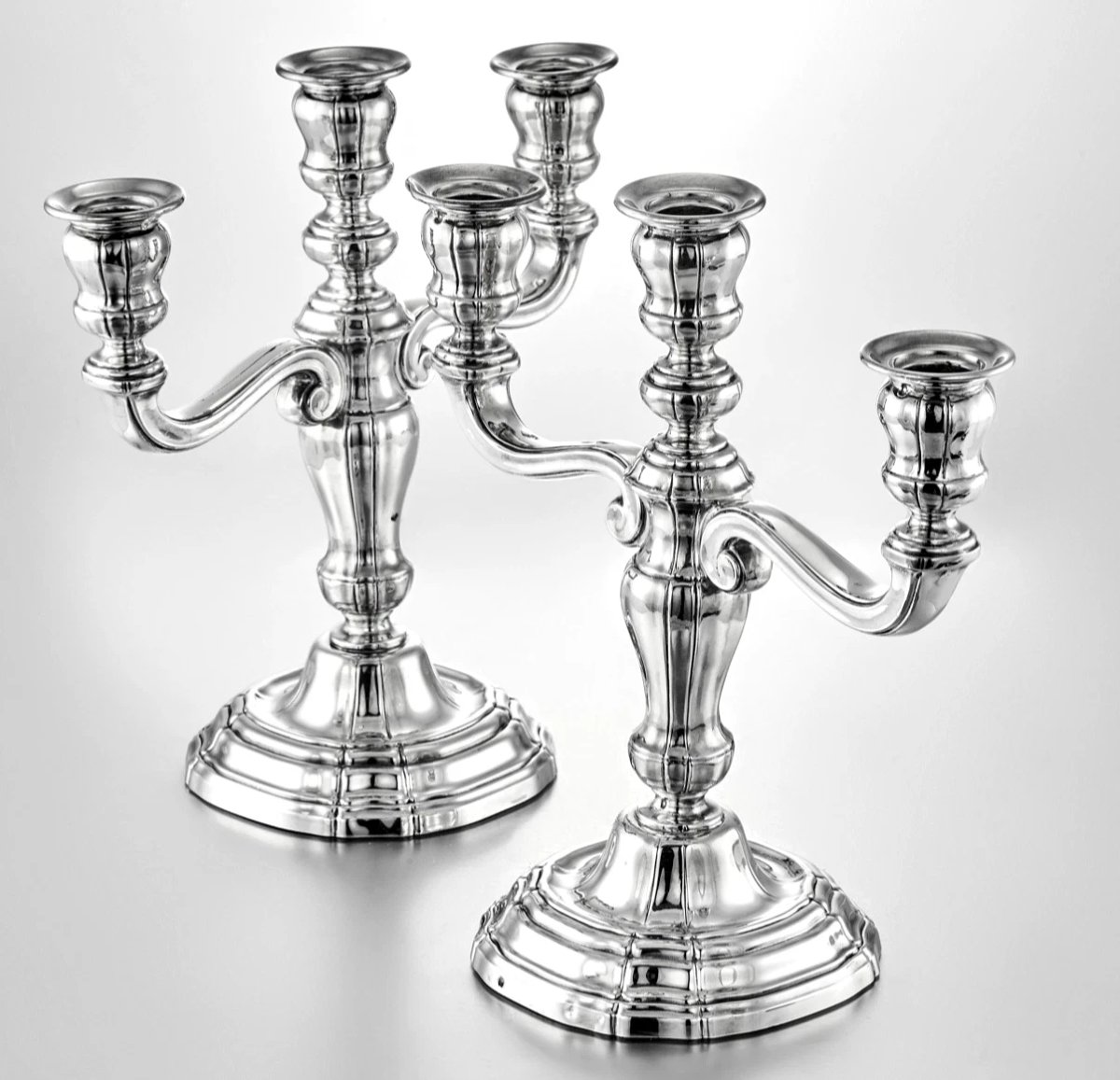 Henin & Cie: Pair Of 18th-century Silver Three-branch Candelabra-photo-2