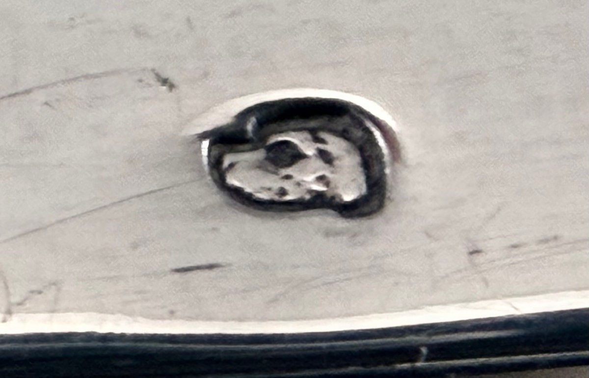 Balzac: Rare Pair Of Toilet Candlesticks In Solid Silver, Paris 1765, Coat Of Arms-photo-3