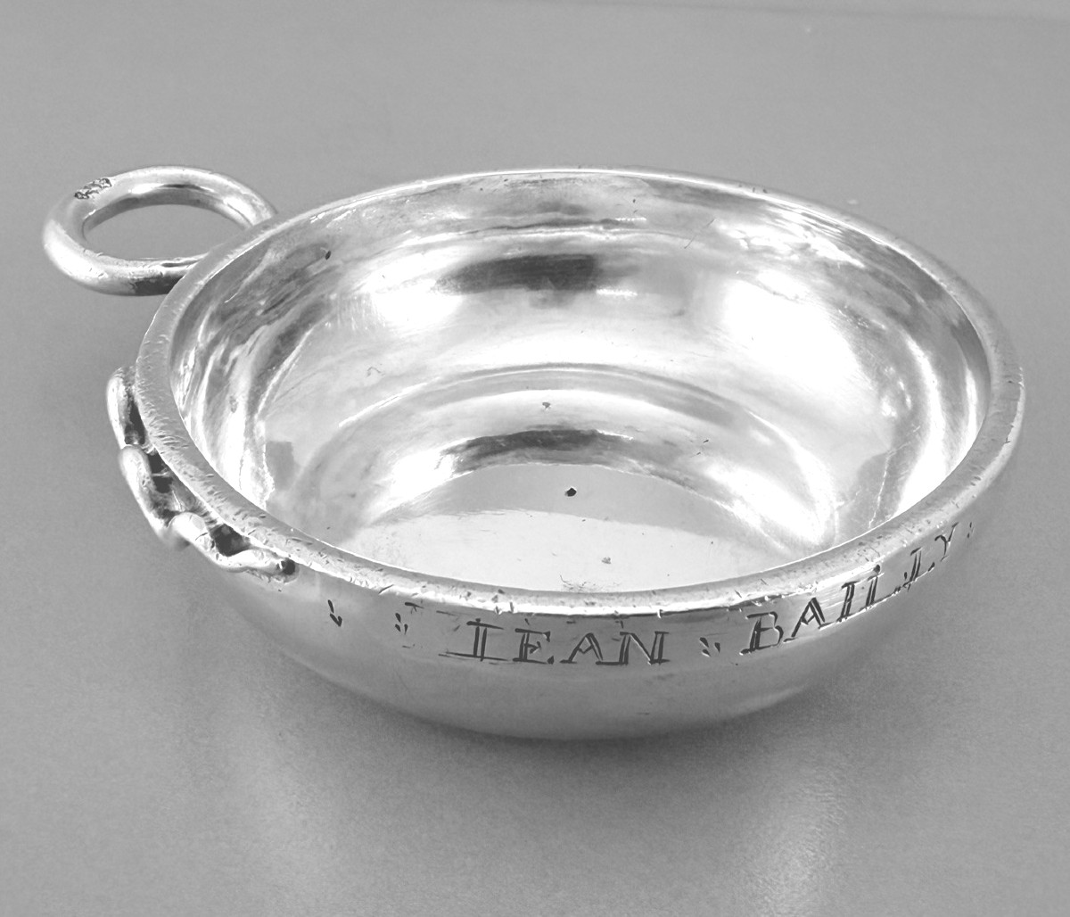 LUMIERE : Lourd rare Taste Vin en Argent massif 139,2 gr ORLEANS 1760-61