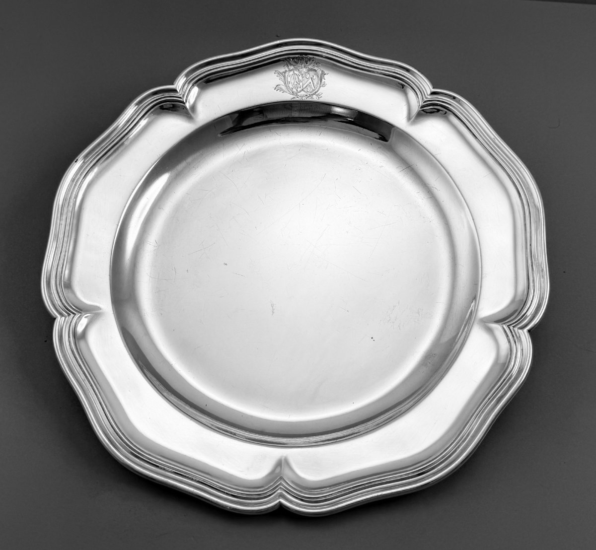 PONTUS : Rare Plat Argent massif XVIIIe Armoiries Heaume LILLE 1768-69