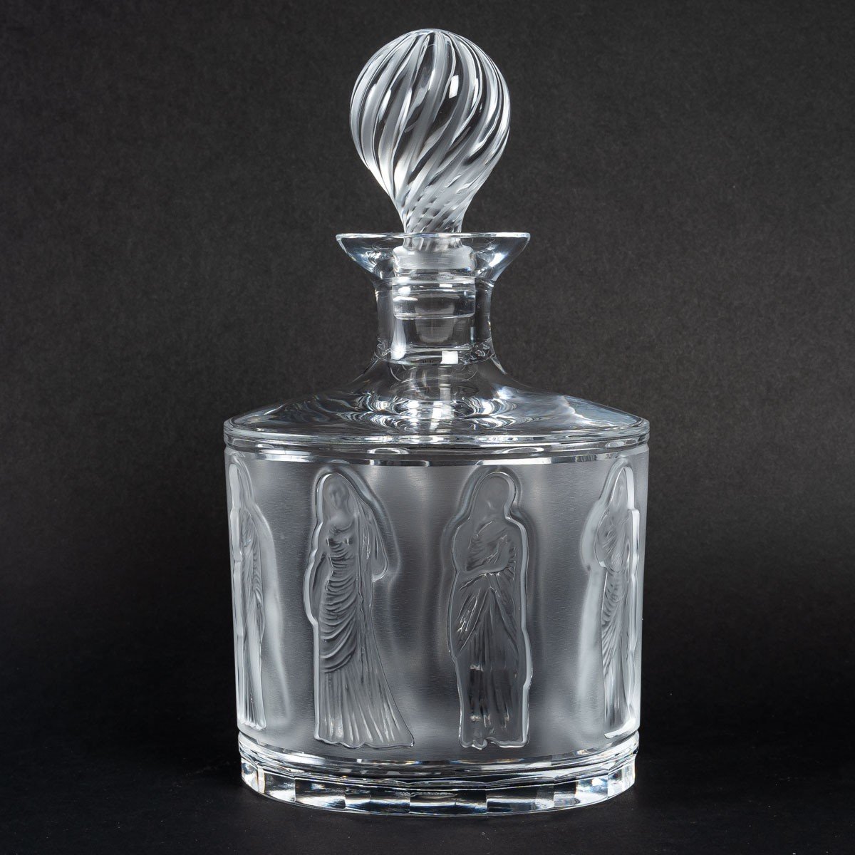 Lalique France, Carafe à Whisky Modèle "Femmes  Antiques" crée par Marc Lalique-photo-1