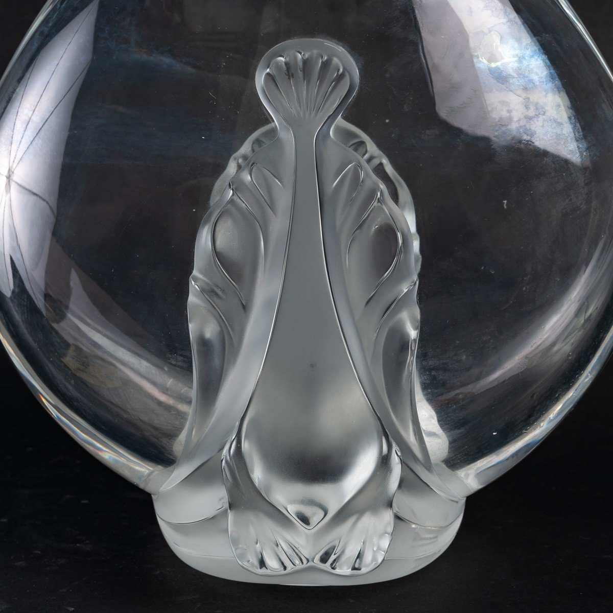 Maison Lalique, "garance" Vase Created By Marie Claude Lalique (descendant Of René Lalique)-photo-2