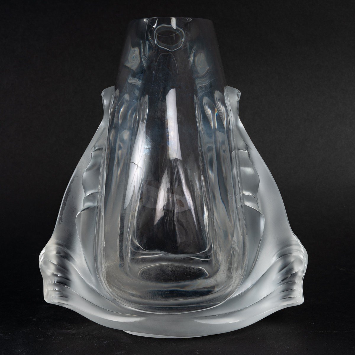 Maison Lalique, "garance" Vase Created By Marie Claude Lalique (descendant Of René Lalique)-photo-3