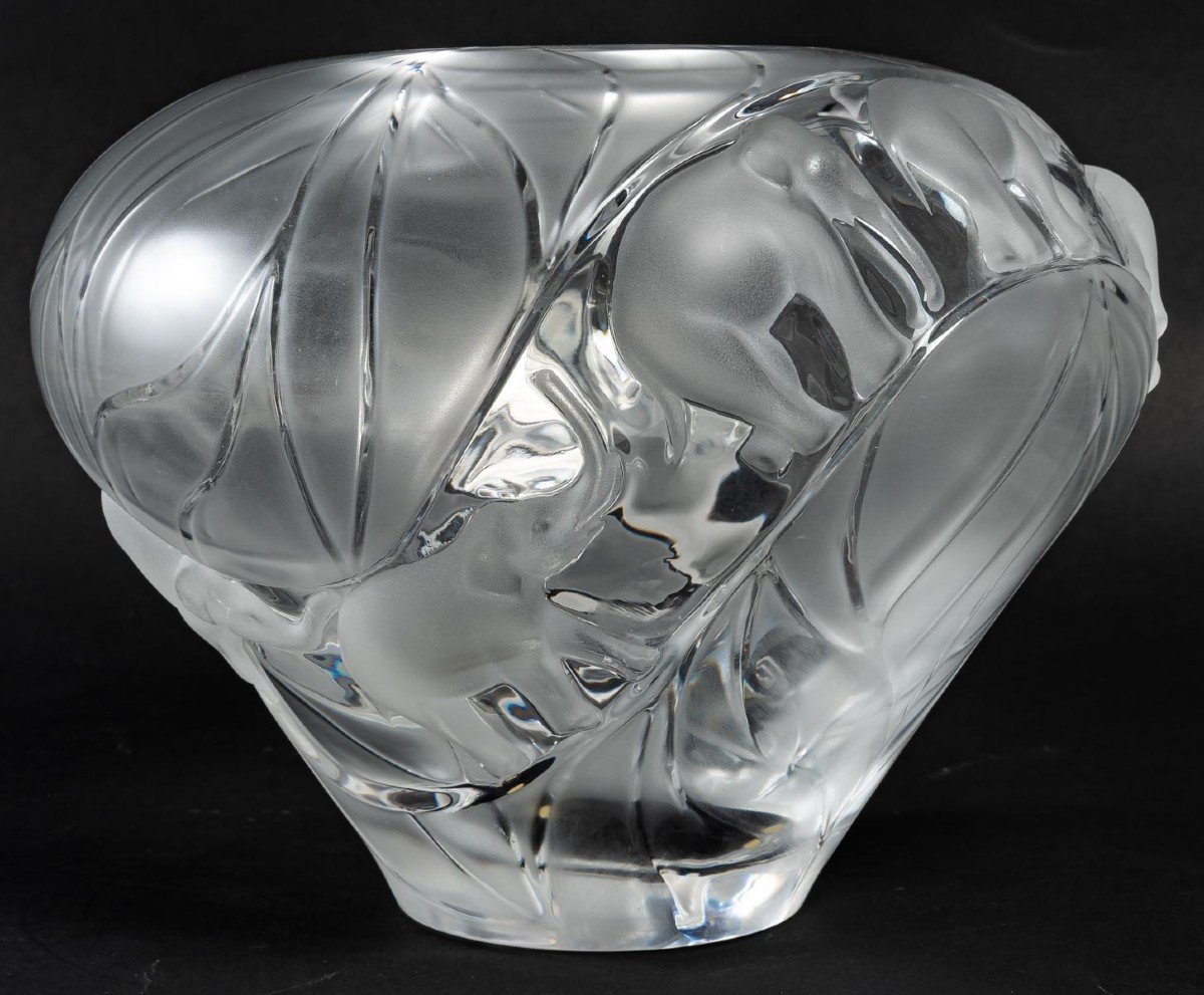 Maison Lalique, "borneo" Vase Created By Marie Claude Lalique (descendant Of René Lalique)