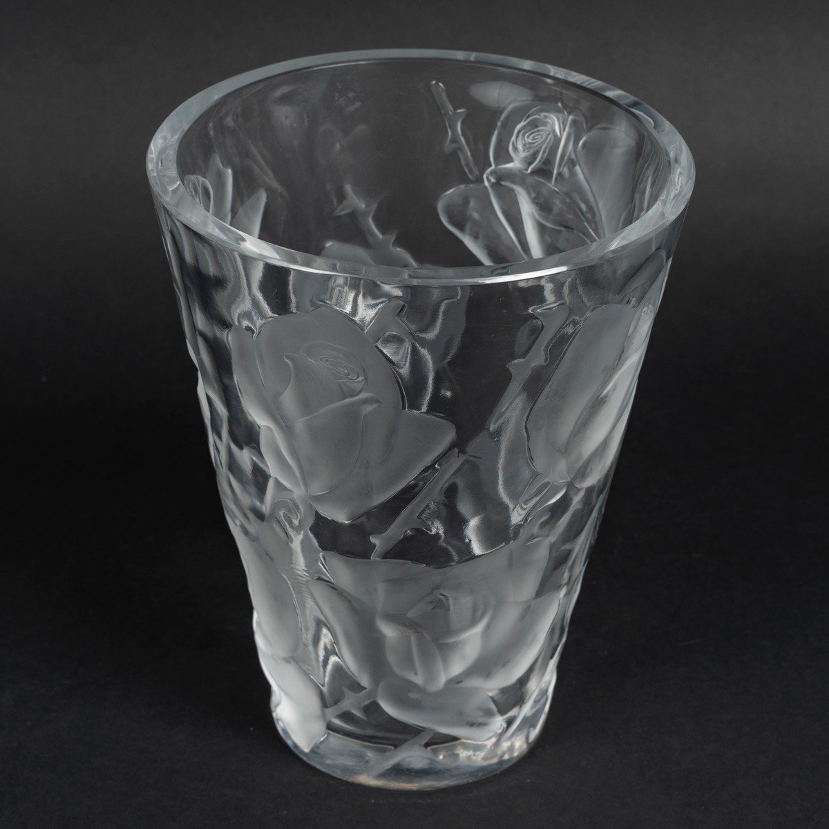 Maison Lalique France, Vase Modèle "Ispahan"-photo-3
