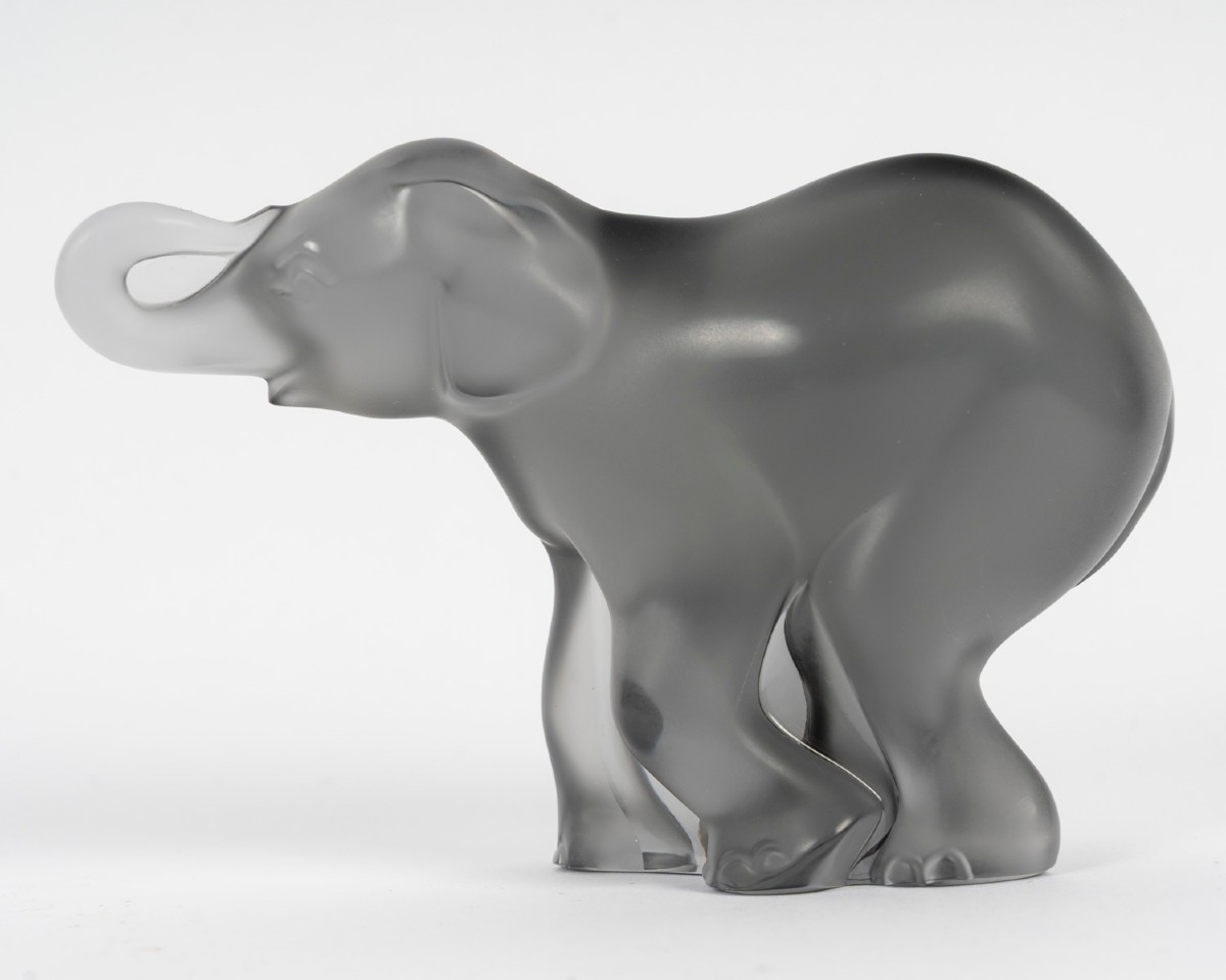 Lalique France, statuette élephanteau modèle Timori de Marie-Claude Lalique, boîte d'origine