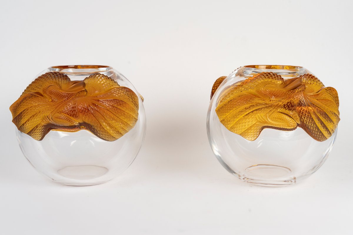 Maison Lalique France, paire de vases modèle Erimaki, créé par Marie-Claude Lalique,-photo-2