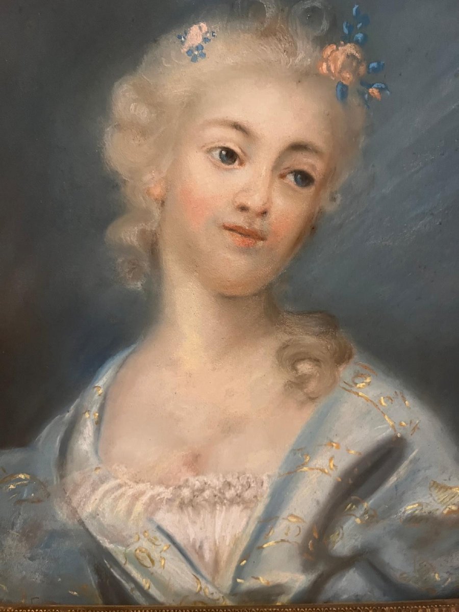 Tableau   Portrai  jeune  fille  Pastel sur Carton. -photo-3