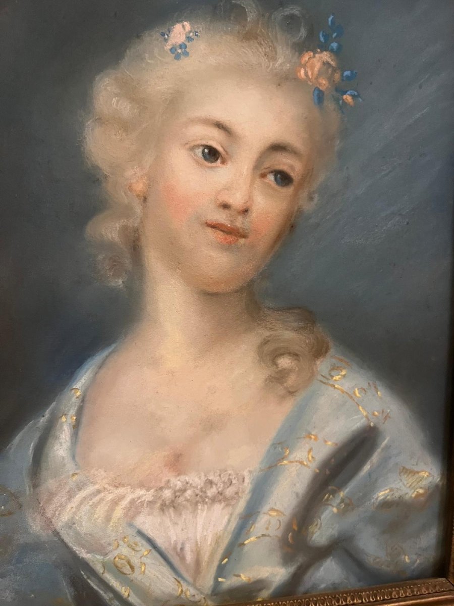 Tableau   Portrai  jeune  fille  Pastel sur Carton. -photo-4