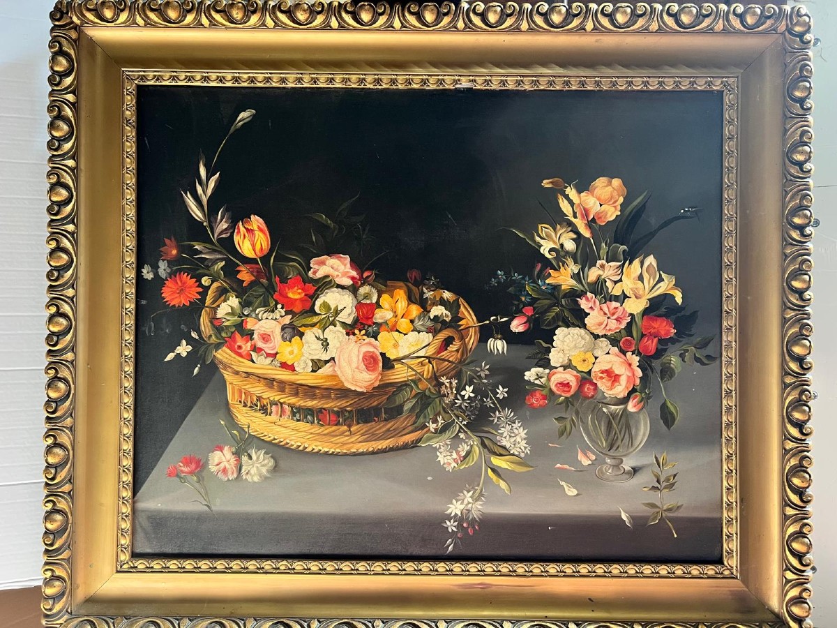 Tableau  Bouquet  de  fleurs dans un  Panier Huile sur toile Début XX ème. 