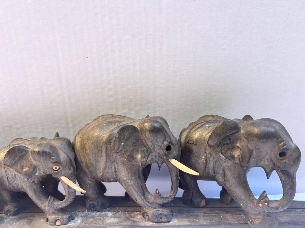 Sculpture  Africaine 7 Éléphants en  bois Pressieux  Palissandre Travail ancien  petit accident-photo-3