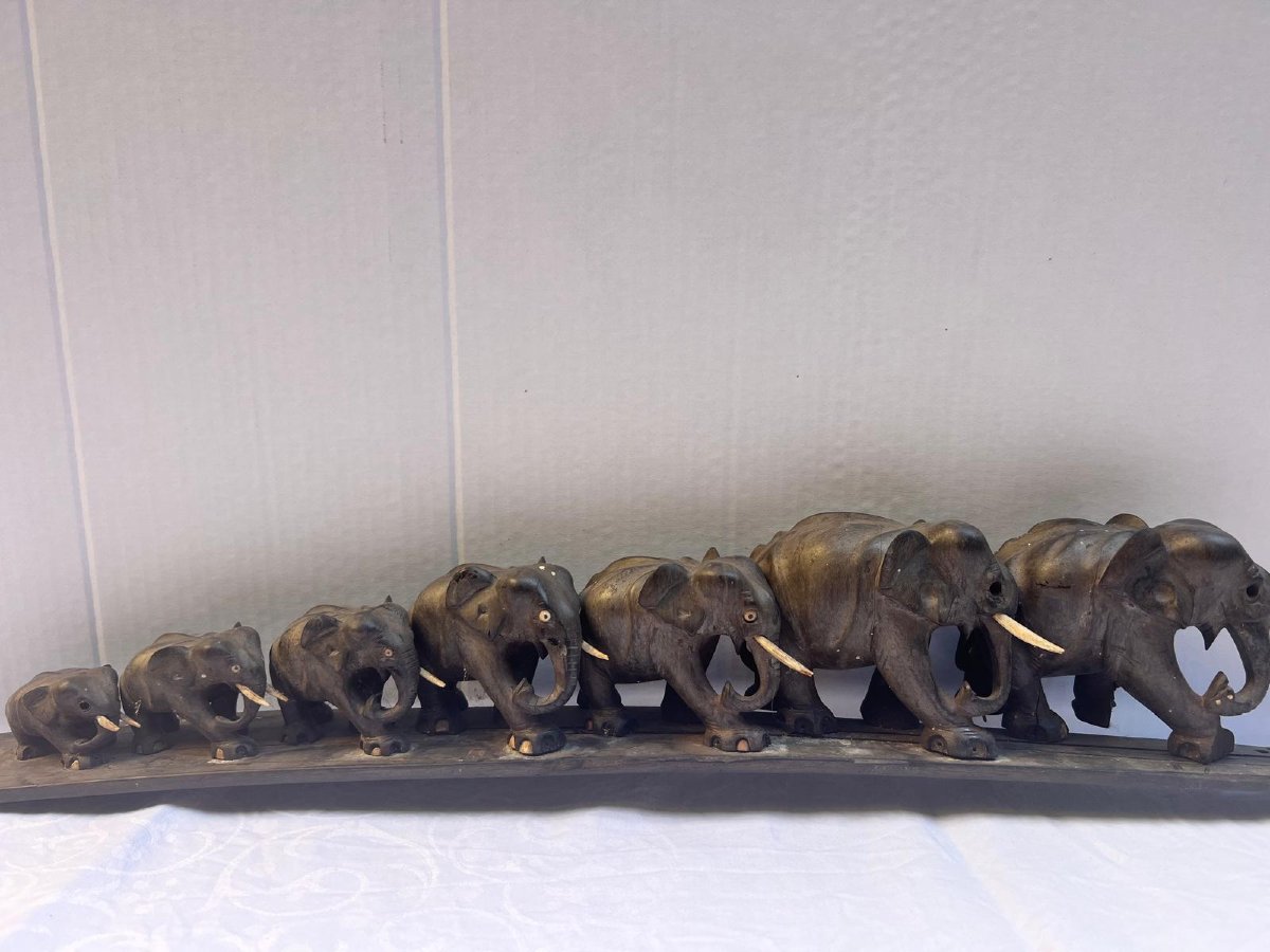 Sculpture  Africaine 7 Éléphants en  bois Pressieux  Palissandre Travail ancien  petit accident-photo-4