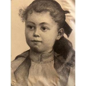 Tableau  très joli portrai de jeune fille Signé,  L. Durand  1889 , Fusain  sur Papier. 